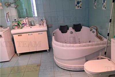 Casă individuală cu 6 camere cu Canalizare în Sud - 13