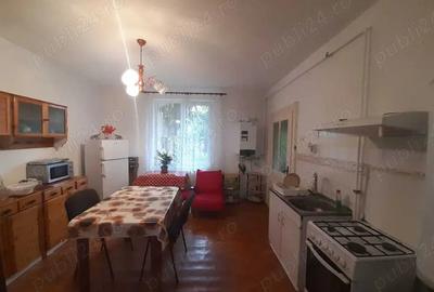 Ofer chirie locuri de cazare pentru baieti (studen?i sau masteranzi) pret promotional - 2