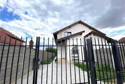 Duplex toate utilitatile - asfalt - iluminat stradal