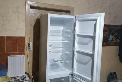 Casă cu 4 camere cu Teren 2518 Mp în Tomnatic - 2