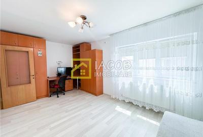 Apartament cu 2 camere decomandat în 9 Mai - 7