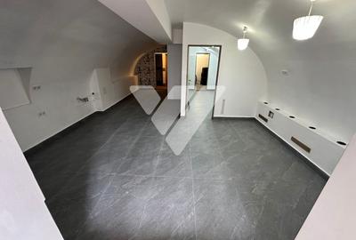 Spatiu comercial 55 mp de vanzare in zona Centrala Sibiu - 1