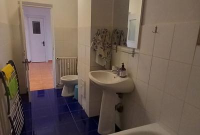 Unirii (Tribunal),2 camere etaj 5, spatios,vedere fata,intrare stradala Unirii (Tribunal),2 camere etaj 5, spatios,vedere fata,intrare stradala - 7