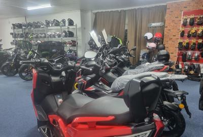 Inchiriez in orasul Bacau spa?ii de 180 mp,100mp,14,mp,11mp - 2