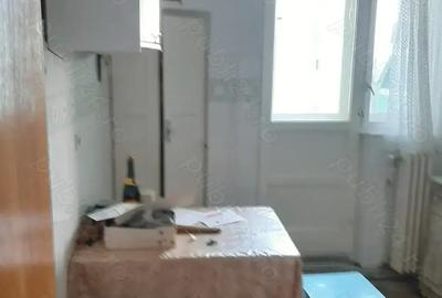 Vand apartament 3camere decomandat in Cugir - 9