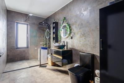 Casă cu 3 camere cu Piscina în Dascălu - 13