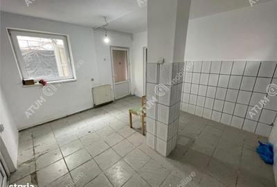Casă cu 3 camere cu Canalizare în Ultracentral - 9