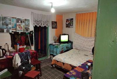 Casă cu 4 camere cu Teren 1500 Mp în Ulmu