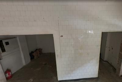 Spațiu Comercial/Depozit Str. Clăbucet Nr. 5 parter din spate Preț negociabil - 6