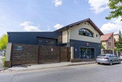 Spațiu comercial, de 243 mp, în Central - 15