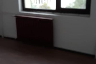 Casă cu 3 camere cu Teren 100 Mp în Vatra Luminoasă