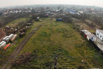 3300 mp  de vânzare in vatra veche Remetea Mare , Timiș - 9