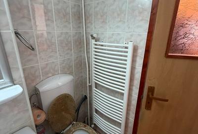 Apartament cu 3 camere decomandat în 9 Mai - 10