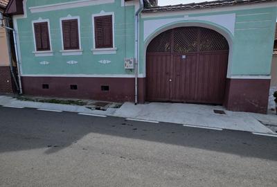 Casă cu 4 camere în Câlnic - 8