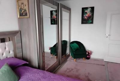 Apartament cu 3 camere decomandat, mobilat în Cristian - 7