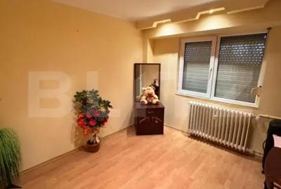 Apartament cu 2 camere semidecomandat în Micro 38 - 3