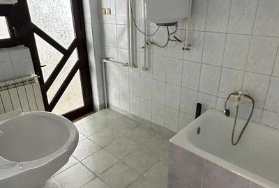 Casă cu 4 camere cu Canalizare în Faleza Nord - 7