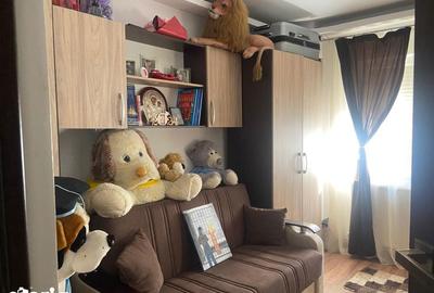 Apartament cu 4 camere decomandat în 1 Mai - 5