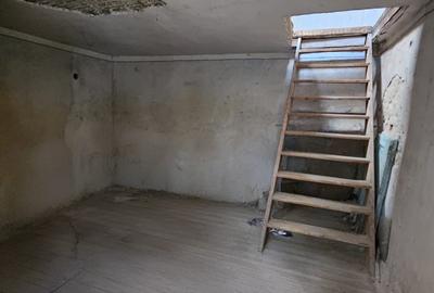 Casă individuală cu 5 camere cu Canalizare în Parcul Carol - 11