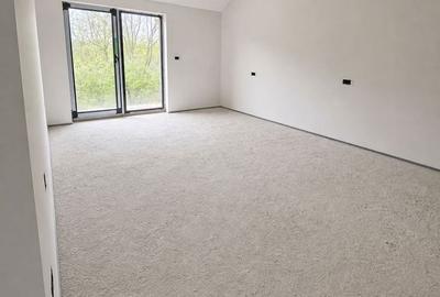 Casă cu 4 camere în Vișani - 12
