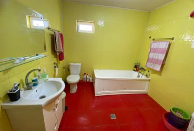 Petrachioaia, Casa 4 camere 165 mp - 3