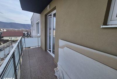 Apartament cu 3 camere decomandat în Central - 1