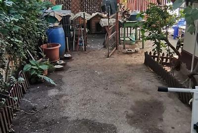 Casă cu 3 camere în Central