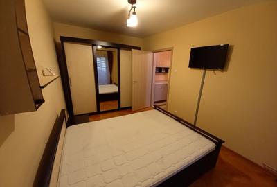 Apartament cu 3 camere decomandat, mobilat în Complex Studențesc - 2