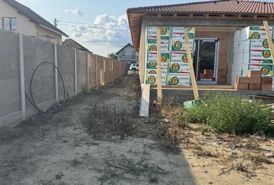 Sanmihaiu Roman,1/2 Duplex , Parter, 3 camere,o baie ,Terasa Acoperita - 3