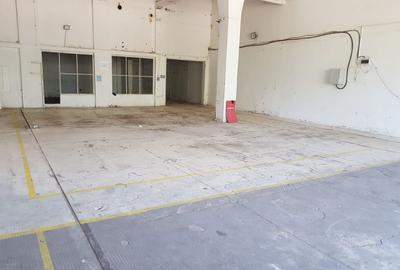 Spațiu industrial, de 355.07998657227 mp, în Nord - 2