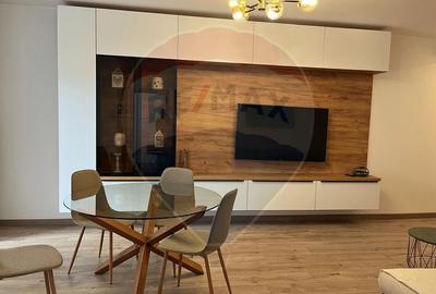 Apartament cu 3 camere decomandat, mobilat în UTA - 2