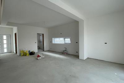 Duplex cu 4 camere cu Canalizare în Urseni - 3