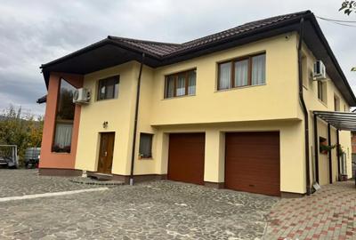 Casă cu 5 camere cu Teren 1310 Mp în Central - 3