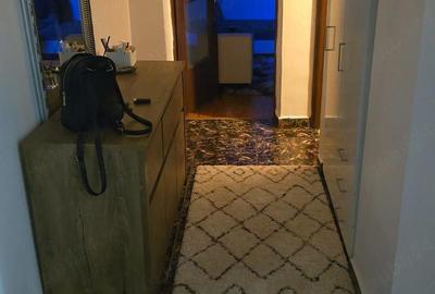 Apartament cu 3 camere semidecomandat în Central - 2