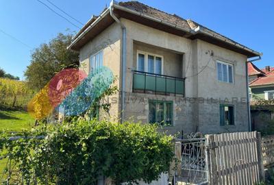 Casă individuală cu 4 camere cu Canalizare în Jucu de Sus - 1