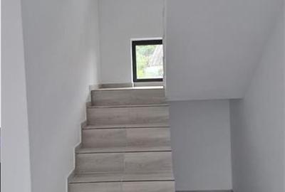 Persoana fizica-Casa 5 camere Visan Bucium,500 mp teren,Incalz. pard - 6