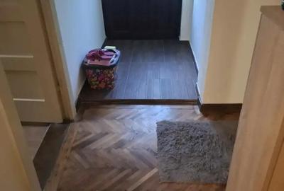 Vand casa 440m zona centrala (Contactoare)