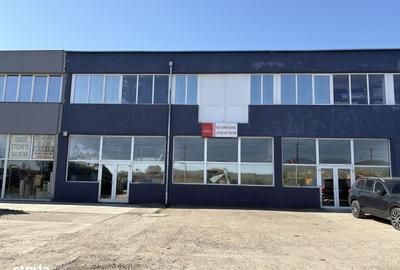 Spațiu comercial, de 530 mp, în Central - 4