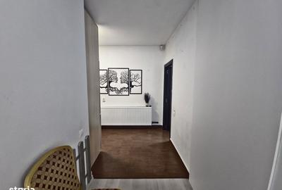 Casă cu 5 camere cu Teren 210 Mp în Coiciu - 2