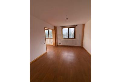 Casă individuală cu 6 camere cu Canalizare în Prelungirea Ghencea - 16