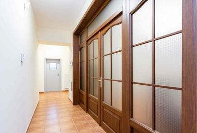 Casă individuală cu 11 camere cu Canalizare în Dămăroaia - 8
