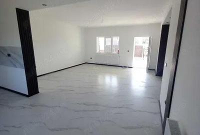 Casă cu 3 camere cu Teren 394 Mp în Beregsău Mare - 5