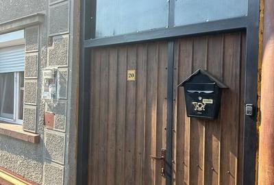 Casă cu 4 camere cu Teren 247 Mp în Central - 10