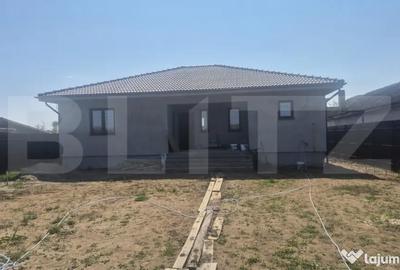Casă cu 3 camere cu Teren 950 Mp în Central - 6
