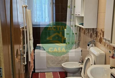 Apartament cu 3 camere decomandat în Est - 4