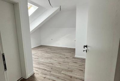 Apartament cu 3 camere decomandat în Central - 12