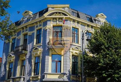 Casa Vila cu 3 apartamente Zona Centrala Piata Ovidiu bld Tomis Primarie - 2