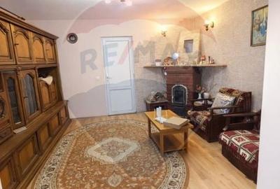 Casă individuală cu 5 camere cu Teren 1497 Mp în Sarasău - 8