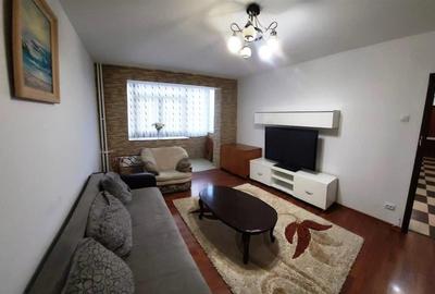 Apartament cu 3 camere decomandat, mobilat în 8 Martie