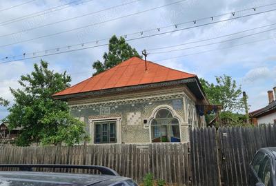 Casă cu 3 camere în Bulzești - 4